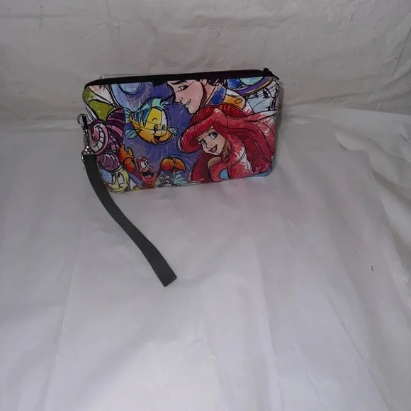 Disney wristlet Wallet - Picture 1 of 13